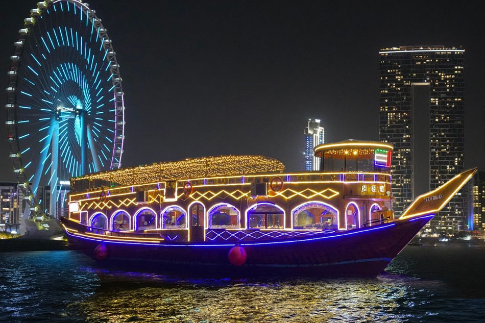 Dhow Cruise in Dubai Marina