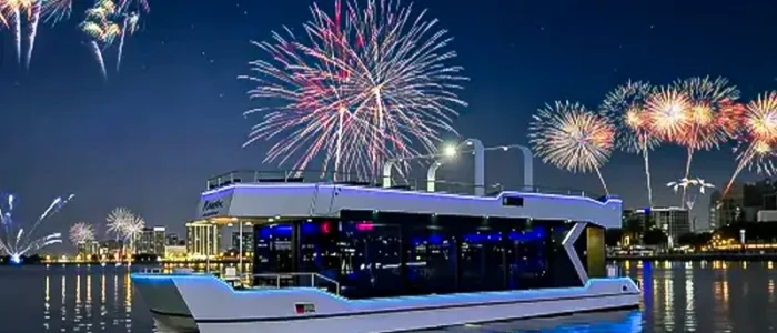 New year's eve canal cruise with fireworks